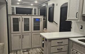 The Swans Family 5th Wheel Rental