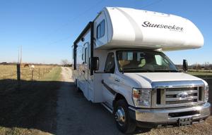 2013 Forest River RV Sunseeker LE 2250LE Ford RV rental photo 4