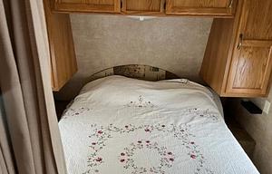 2011 Keystone RV Summerland 2980BHGS