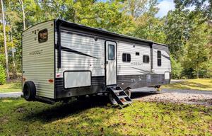 Keystone Hideout | Cozy and Modern Bunkhouse