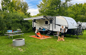 The Great Lakes Wagon -Sleeps 8