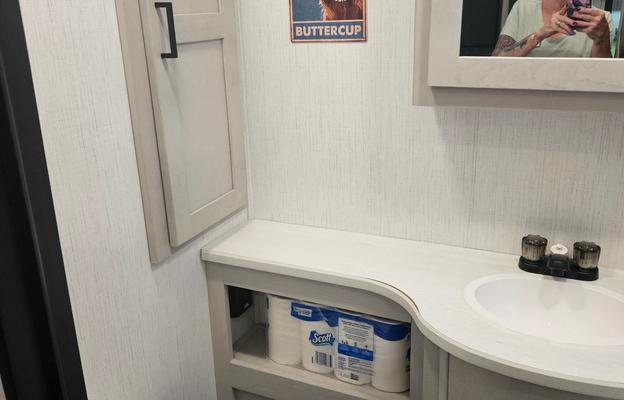 Very Nice,Clean  pet friendly Travel Trailer