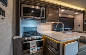 Super Nova - Luxury Basecamp (Veteran Owned)
