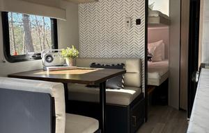 *NEW* Easy Family Camping – 2024 Avenger 25BH