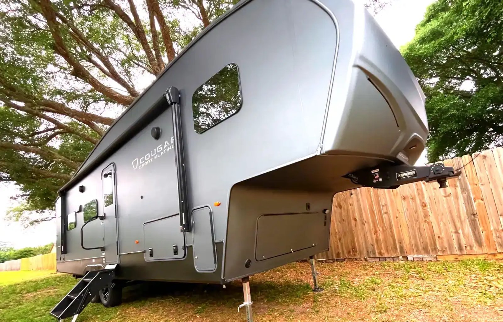 Ray-Berg Adventure: Cougar Sport Platinum 2700BH
