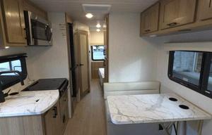 Class C RV – Adventure Ready & Dealer Maintained!