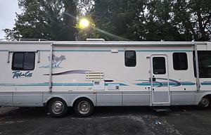Big Booty Betty - Washer/Dryer - VERY HOT SHOWERS!