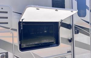 2015 Thor Motor Coach Axis 24.1