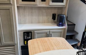 King Bed W/ King SIZE Space! FR sandpiper 3990fl
