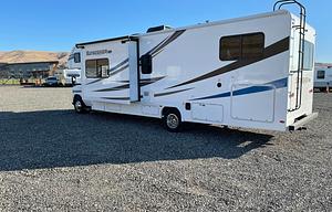 2020 32ft Class C Sun seeker Forester