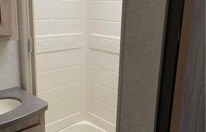 2018 Le 3251DS RV rental photo 5