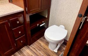 Glamping Fun: Mirada 35BH Class A w/ 2 Bathrooms