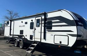 2022 Mallard 32 RV rental photo 3
