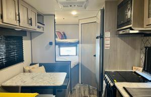 *DELIVERY ONLY* 2022 Dutchmen RV Coleman LanternLT