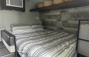 21’ Coleman Camper –Fall Foliage & Winter Trips
