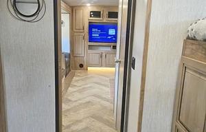 Finger Lakes RV Rentals "Solaire"
