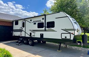 2022 Winnebago Minnie 2301BHS