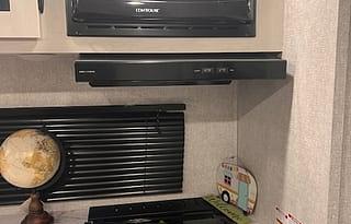 Glamp in Style — 2024 285BH with Dual AC & Bunks!