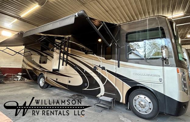 #14_40 ft Motorhome w/ bunks & 1.5 baths