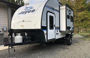 Easy Tow Friendly Compact Trailer (Hummingbird)