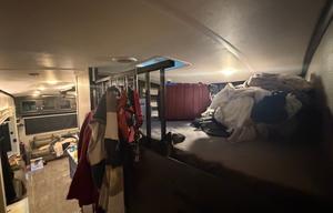 family size 2 bedroom Spacious Luxury Fifth Wheel