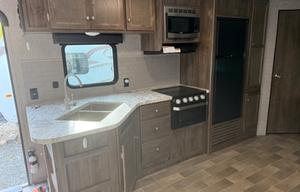 2020 coleman lantern sleeps 9