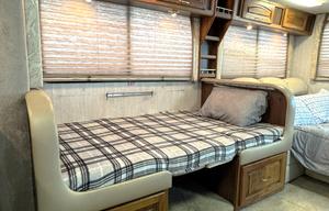 1998 National Tradewinds 7370