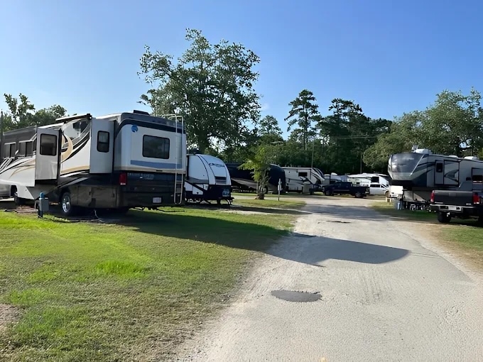 Salt Bayou Kampground