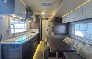 Easy driving 2021 Winnebago View 24D