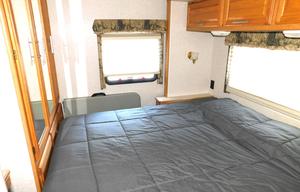 2002 Winnebago Minnie