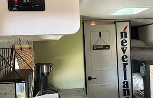 2021 Dutchmen RV Coleman Lantern LT Series 17B