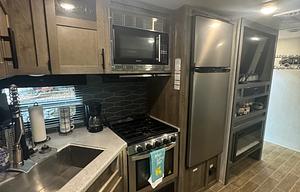 Jenny's Creek Camper Rental