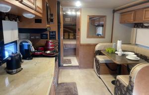 Travel in Style: Winnebago Minnie Winnie Premier