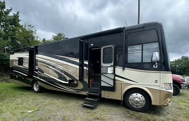 2016 Newmar Canyonstar, Adventure Ready