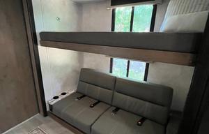 Harvey the RV - King bed & bunks, 2 A/Cs, Sleeps 6