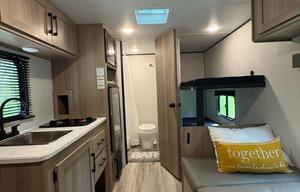 Clean & Cozy Coleman 17B Camper