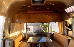 Airstream Flying Cloud 25FB|Delivery & full hookup