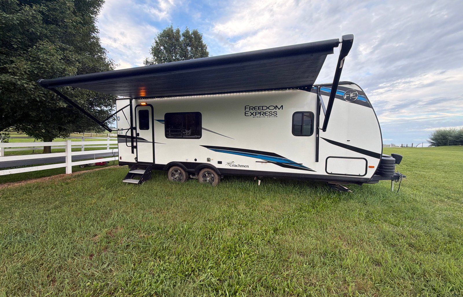 Freedom Express Couples Get Away