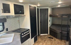 2022 Keystone RV Hideout 32BHDSWE RV rental photo 10