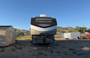 2021 Keystone RV Cougar Half-Ton 24RDS