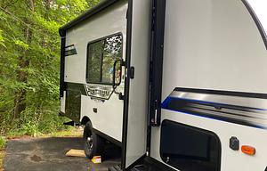 Spacious 7-Sleeper Dream on Wheels