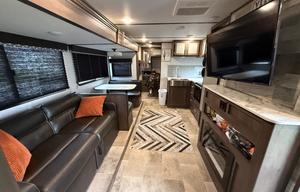 2021 Dutchmen RV Coleman Light 2835BH RV rental photo 10