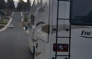 2017 Freedom Elite 26he