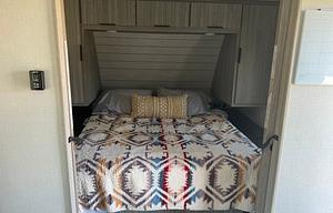 Family Adventure RV – Sleeps 8 | 2021 Keystone