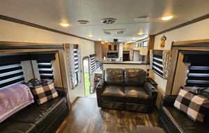 Schaefer's Condo on Wheels!