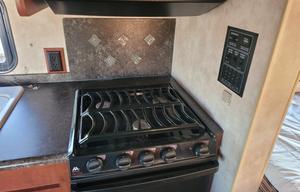 HECKLES - 2013 Winnebago Chalet Series M-24VR