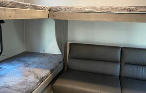 2021 Coachmen Apex Ultra-Lite 289TBSS Bunk House