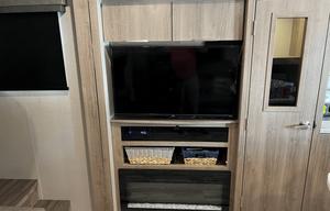 Smoky MTN Family Fun Bunkhouse Trailer (sleeps 8)