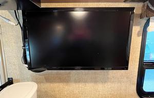 CHARLES - 2017 Winnebago Minnie Winnie 27Q