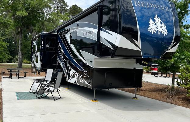 Redwood 5th wheel
